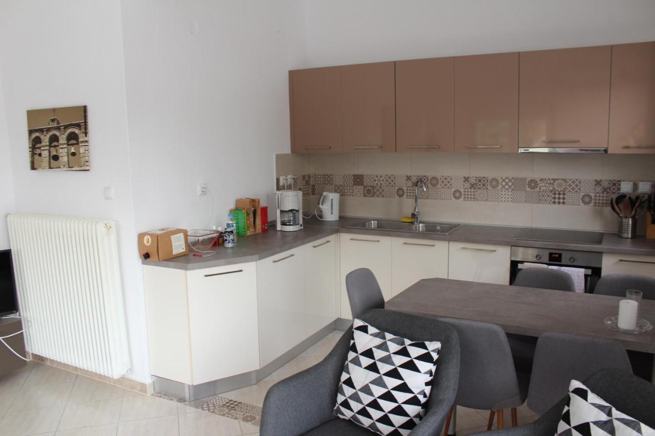 Pares Comfort Apartment Nea Karvali Eksteriør bilde
